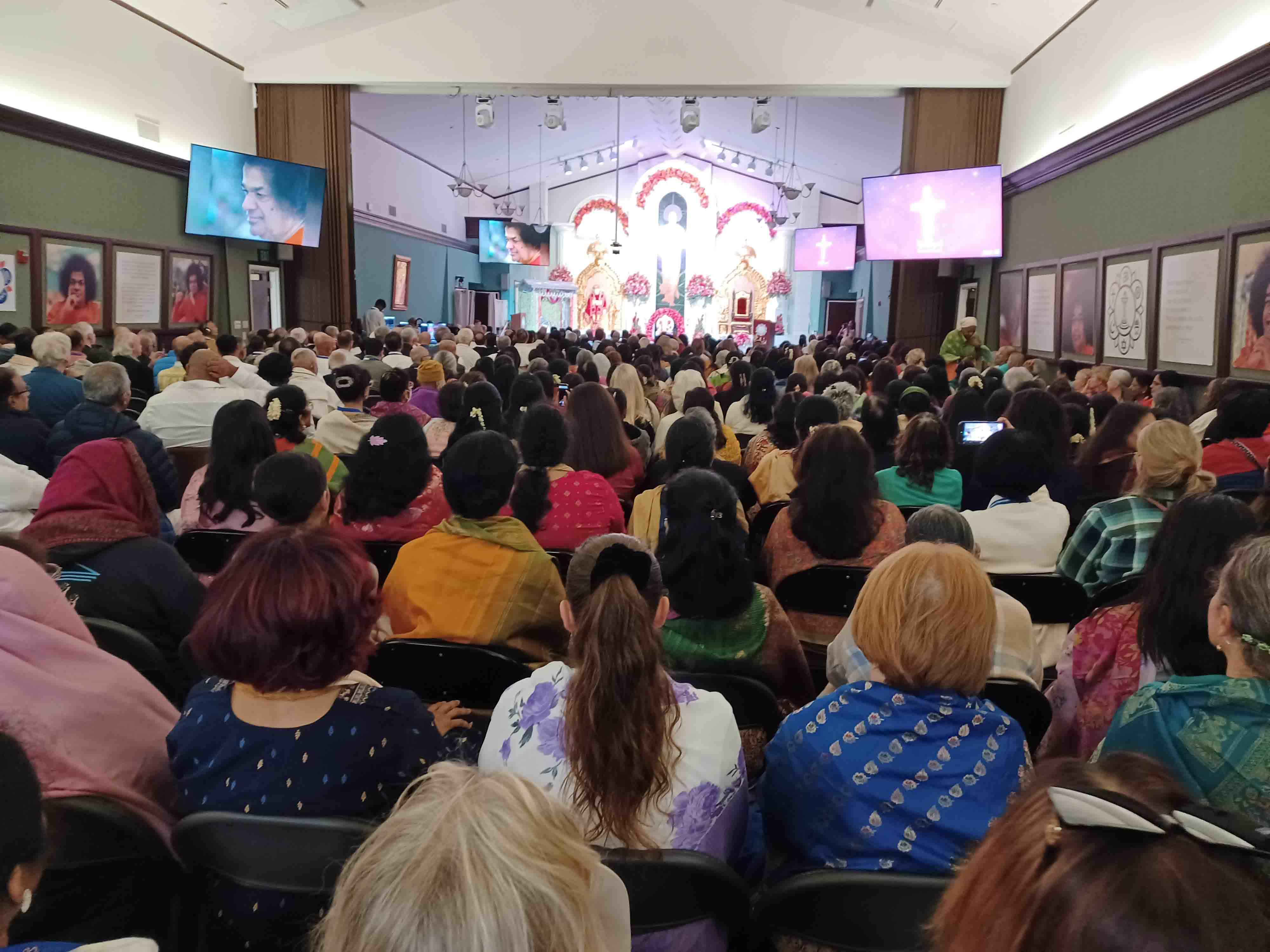 Sai Prema Nilayam - California-1