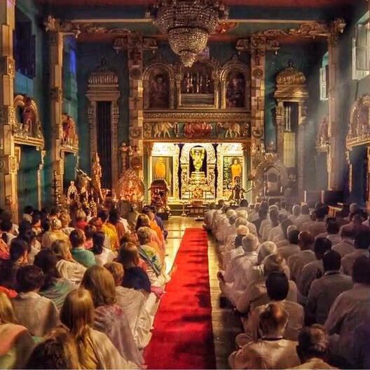 Mandir in Prasanthi Nilayam