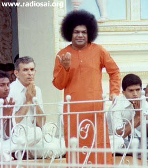 Al Drucker with Sathya Sai Baba